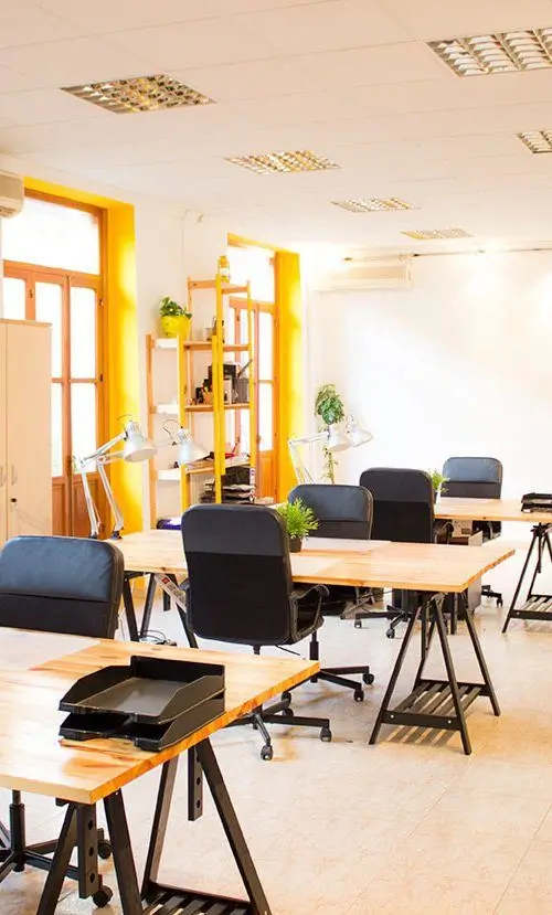espacioso-coworking-valencia-carmen-garage-500x829-1 Acceso 24h Coworking